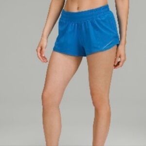 Lululemon Low Rise Hotty Hot Shorts 2.5" Poolside Blue Size 0